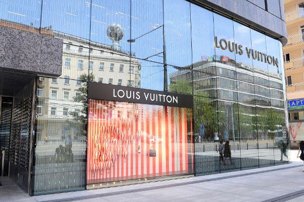 Jak wygląda salon Louis Vuitton w Warszawie - www.semadata.org