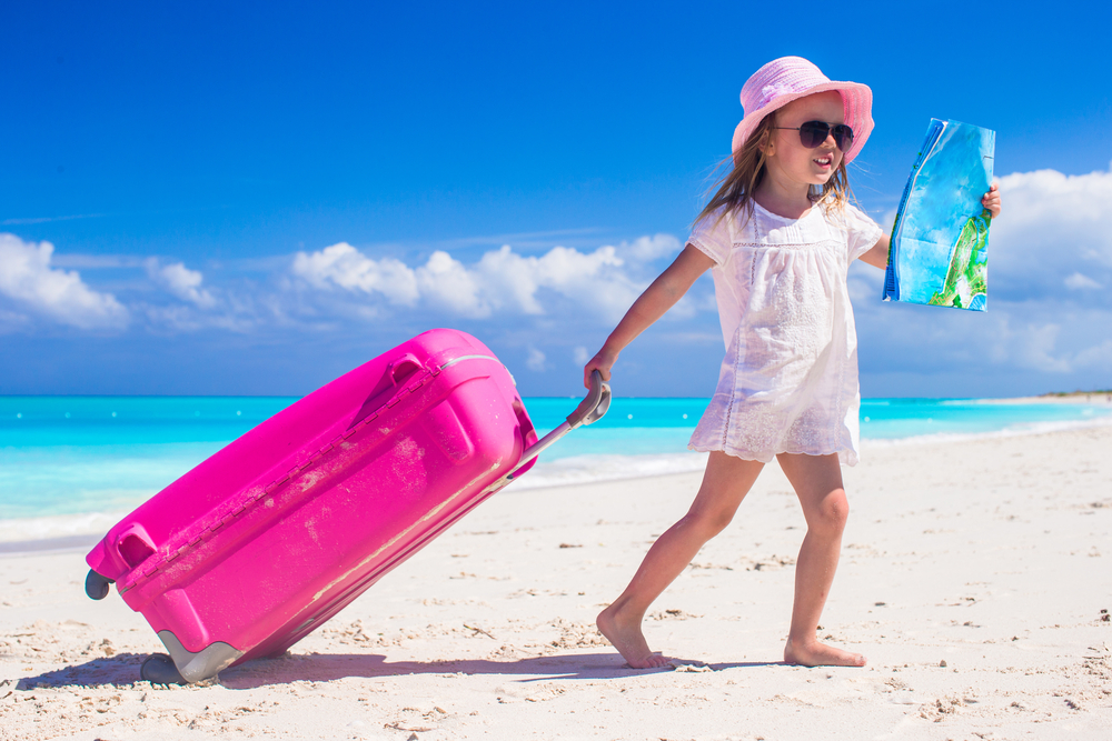 Znalezione obrazy dla zapytania dziecko na wakacjach