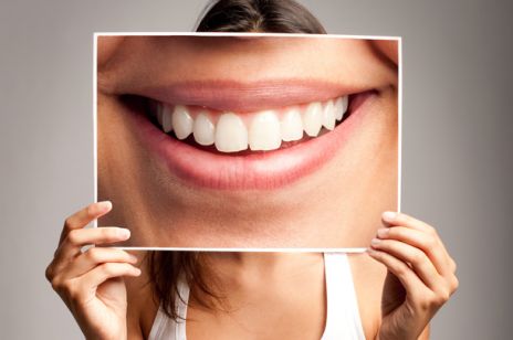 Zgrzytanie zębami – co ono oznacza?