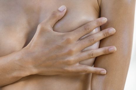 Jak rozmiar piersi wpływa na naszą aktywność fizyczną? – nowe badania