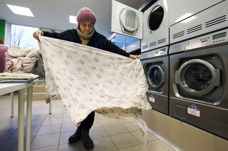 Powstała pralnia dla osób dotkniętych kryzysem bezdomności – to pierwszy taki projekt w Polsce!