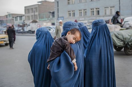Co się stanie z kobietami w Afganistanie? Jakie piekło czeka je pod rządami talibów?[OKIEM EKSPERTA]