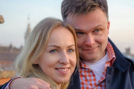 Szymon Hołownia po raz drugi zostanie ojcem! Małżeństwo ogłosiło nowinę w uroczym, świątecznym filmie