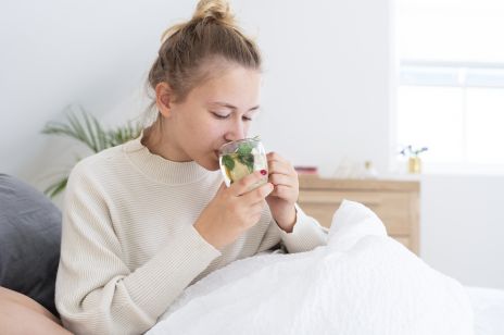 Jak leczyć przeziębienie? Naturalne sposoby na katar i gorączkę
