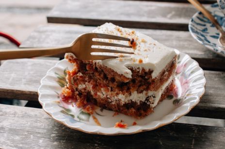 Lekkie ciasto marchewkowe na 3 sposoby. Idealne na drugie śniadanie lub prosty deser, którym zachwycisz najbliższych