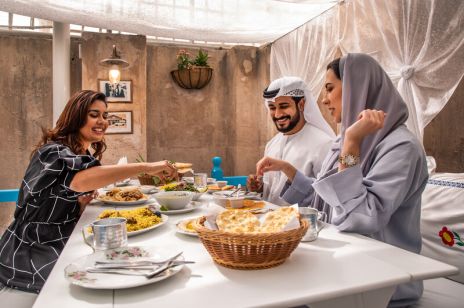 Dubaj dla smakoszy, czyli jedyne w swoim rodzaju atrakcje kulinarne w największym mieście Emiratów
