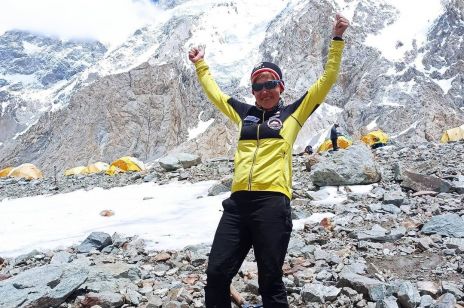 "Bycie kobietą zdobywającą szczyty jest fajne, ale nie jestem za tym, żebyśmy miały w górach taryfę ulgową" - rozmawiamy z Moniką Witkowską o kobiecej stronie himalaizmu
