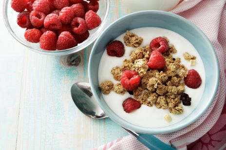 Dieta jogurtowa, czyli przykładowy jadłospis, który umożliwi ci szybki spadek wagi. Poznaj opinie o diecie jogurtowej
