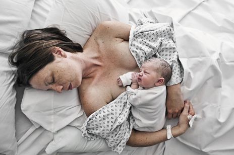 Porody rodzinne wznowione: nowe wytyczne i zalecenia