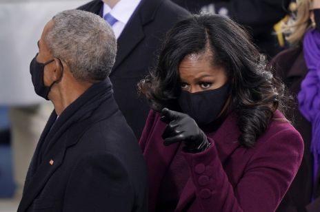 Michelle Obama - wszyscy mówią tylko o jej fryzurze. Jak zrobić idealne fale?