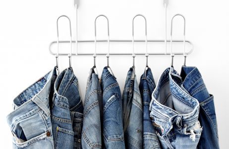 Jeans - jak go szyć, prać i prasować?