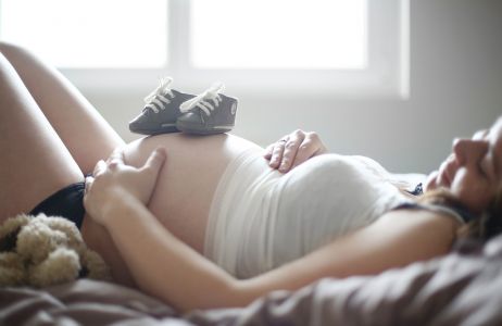 Jak wygląda poród? Ten filmik na Tik Toku to lepsze niż Szkoła Rodzenia! "Szkoda, że nie widziałam tego przed porodem" - piszą zachwycone kobiety