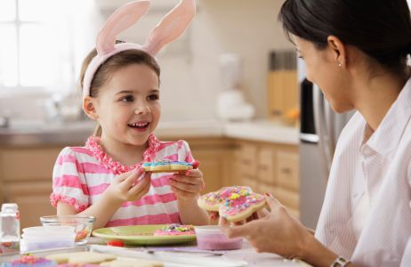 Śniadanie wielkanocne dla dzieci: jakie dania i potrawy wielkanocne przygotować dla dzieci, żeby nie marudziły nam przy świątecznym stole?