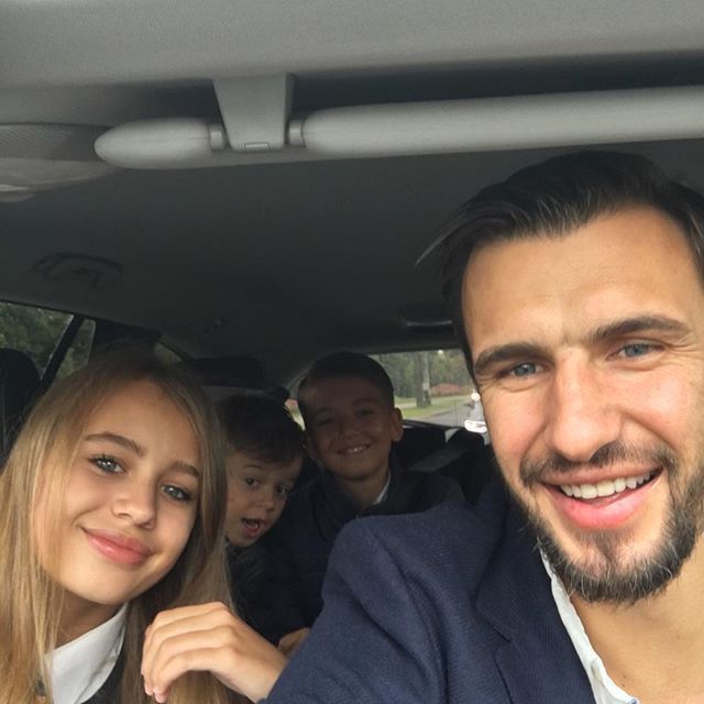Jarosław Bieniuk świętuje z dziećmi koniec roku szkolnego