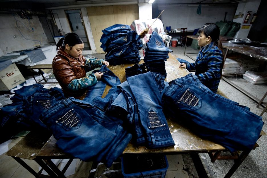 Pracownice molestowane w fabryce dżinsu