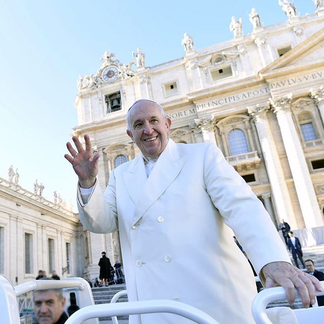 Żart papieża Franciszka: "Mam nadzieję, że mnie nie ugryziesz"