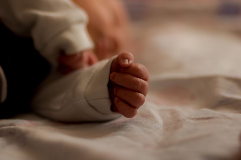 23-latka urodziła dziecko bez asysty. Poród zakończył się tragedią