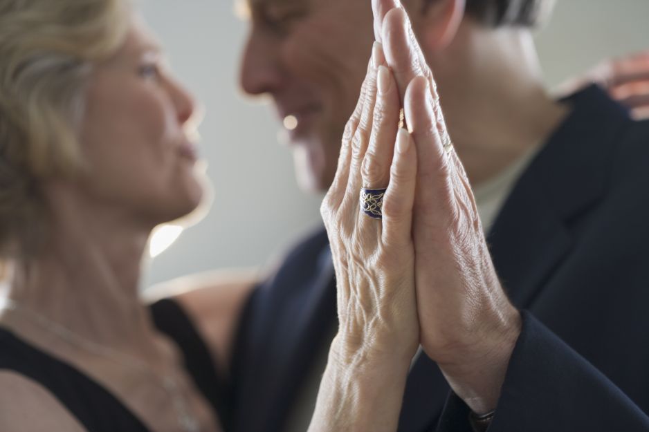 Chory na Alzheimera mężczyzna oświadczył się ponownie żonie po 12 latach małżeństwa
