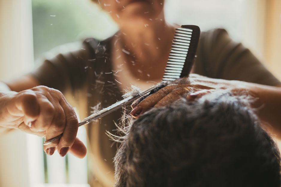 Jak obciąć włosy w domu mężczyźnie