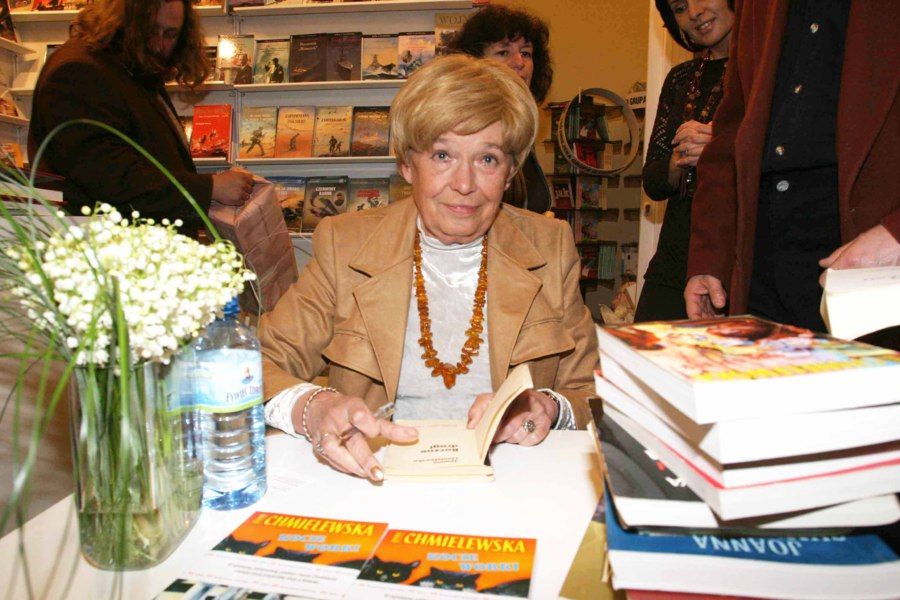 Joanna Chmielewska na Międzynarodowych Targach Książki w 2004 roku