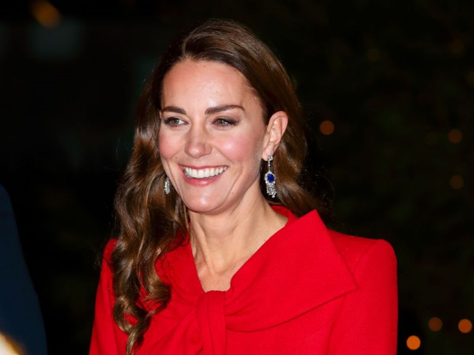 Kate Middleton w czerwonej sukience zachwyciła podczas bożonarodzeniowego koncertu
