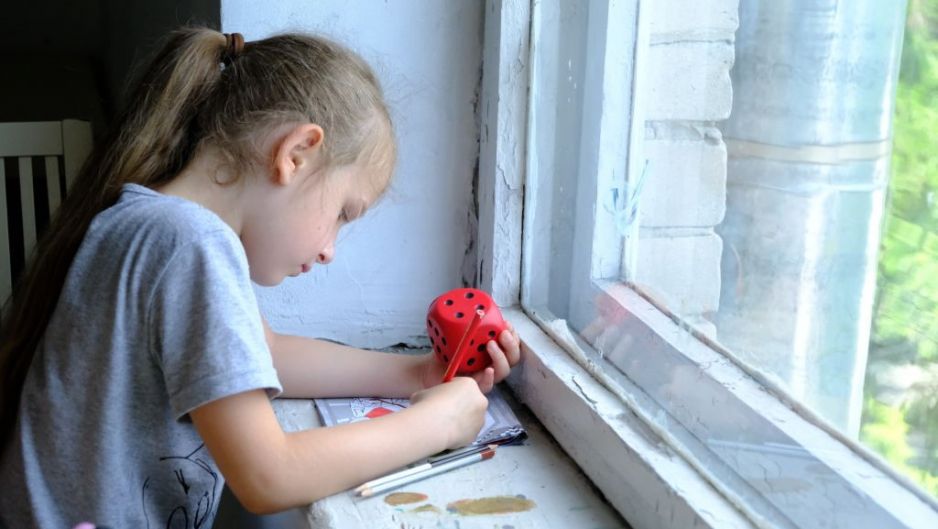 11-latka opuściła Ukrainę z ciocią, bo jej rodzice służą w armii. Bezduszni urzędnicy kazali jej wracać do ogarniętego wojną kraju