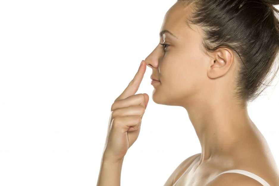 Jak optycznie zmniejszyć nos i wyszczuplić twarz?