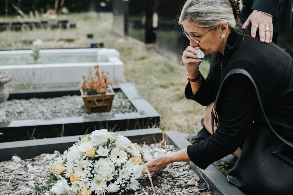 Sennik cmentarz: co oznacza sen o cmentarzu
