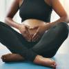 Bezpieczne ćwiczenia dla ciężarnych na piłce w I, II i III trymestrze ciąży