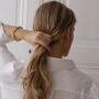 Wcierka na wypadanie włosów: jak stosować, jaką wcierkę wybrać? Domowe wcierki na wypadanie włosów