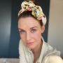 Julia Kamińska zachwyca nową fryzurą. Aktorka postawiła na modną w tym sezonie "curtain bangs". "Wyglądasz obłędnie" - piszą fani