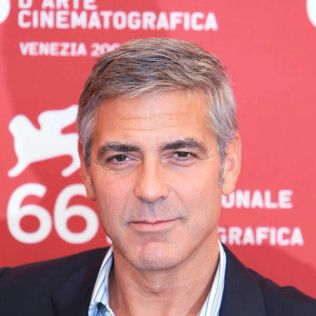 ALLONS_702736_George_Clooney_02