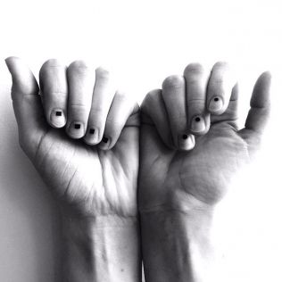Needle nails - tatuaż paznokci