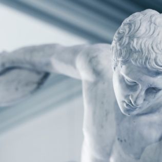 Dlaczego greckie rzeźby mają małe penisy?