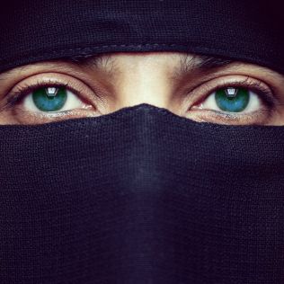 Spełnił się najgorszy scenariusz dla afgańskich kobiet. Talibowie nakazali im zakrywać całe ciało burką: „Chcemy, aby nasze siostry żyły godnie”