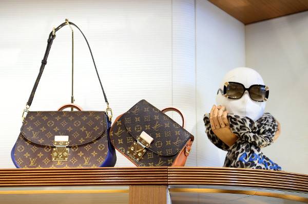 All-ONS_1574218-Louis_Vuitton