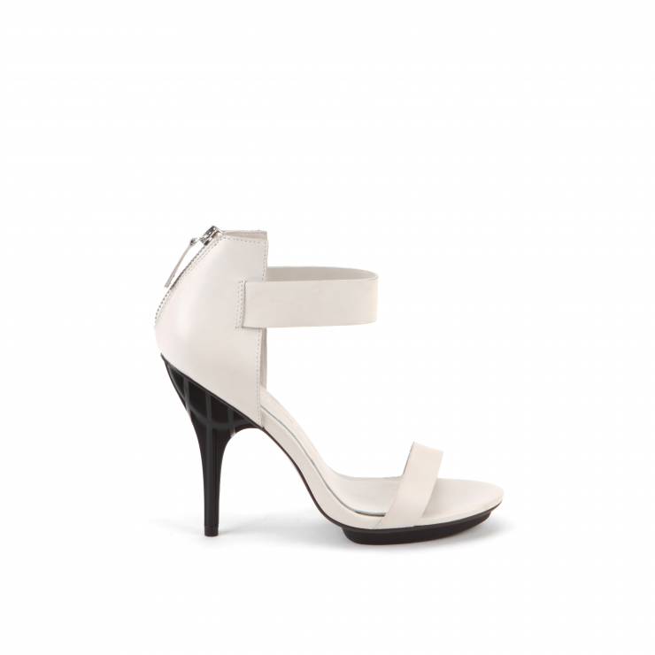 ss13_unresistable-shoes_grid_sandal_off_white_999_zl