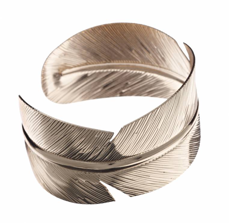 CLAIRES_SS14_Gold_feather_arm_cuff_550_699_Euro_1190_CHF_2790_PLN
