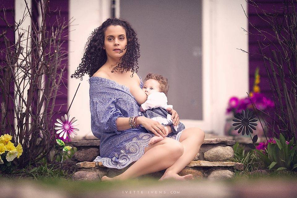 blissful-breastfeeding-photos-show-beautiful-moments-between-a-mother-and-child-porch-pair