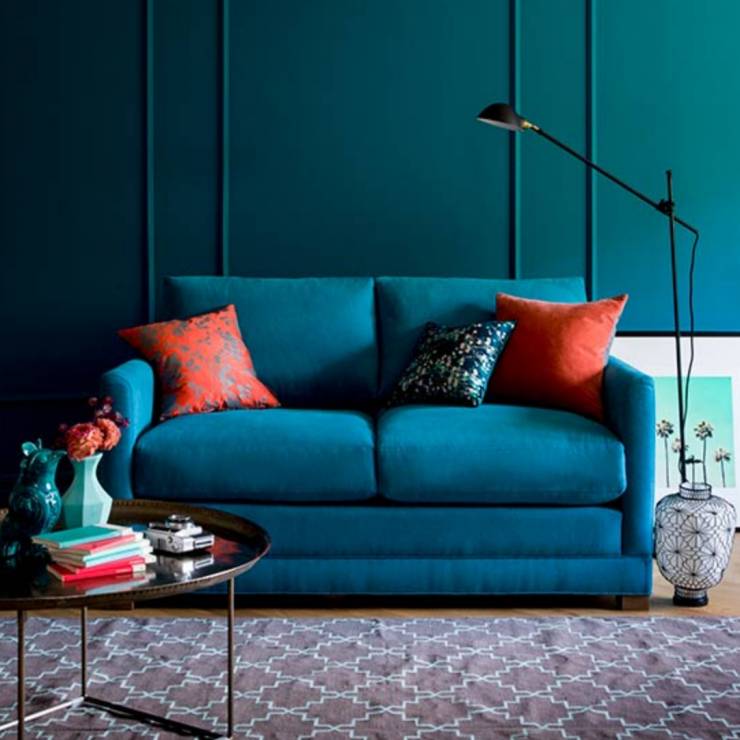 niebieska-sofa