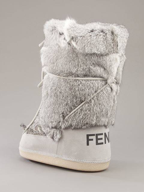 8-Nicki-Minajs-Beverly-Hills-Fendi-Fur-Moon-Boots