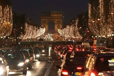 ALLONS_131319_CHAMPS_ELYSEE_02