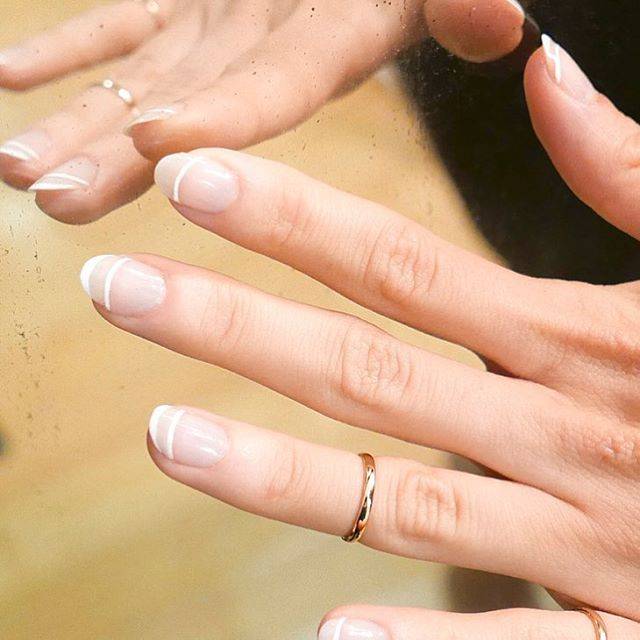 Transparentny manicure wiosna 2017