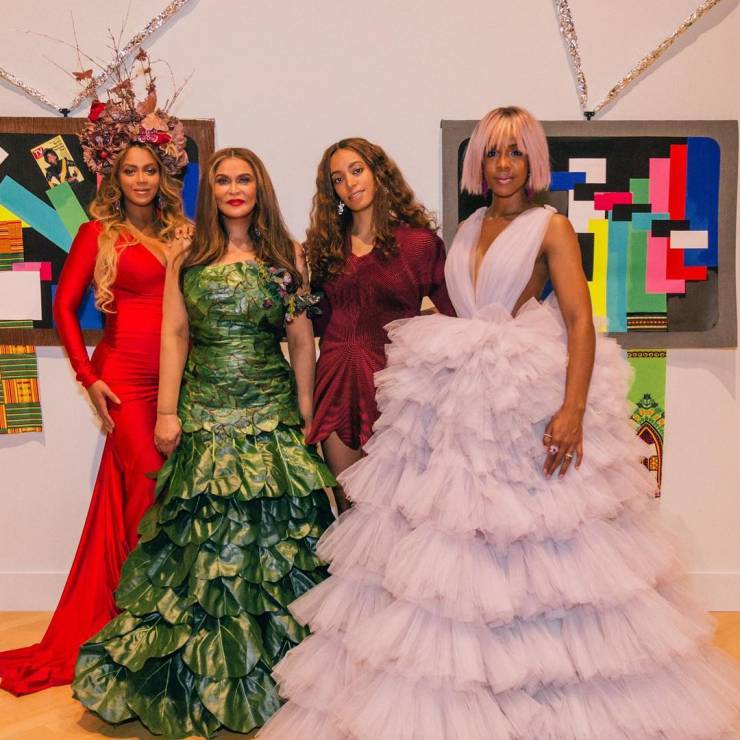 Beyonce, Tina, Solange Knowles i Kelly Rowland