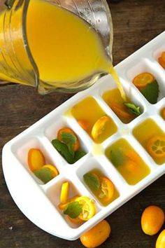 Rób kostki lodu z soku pomarańczowego!