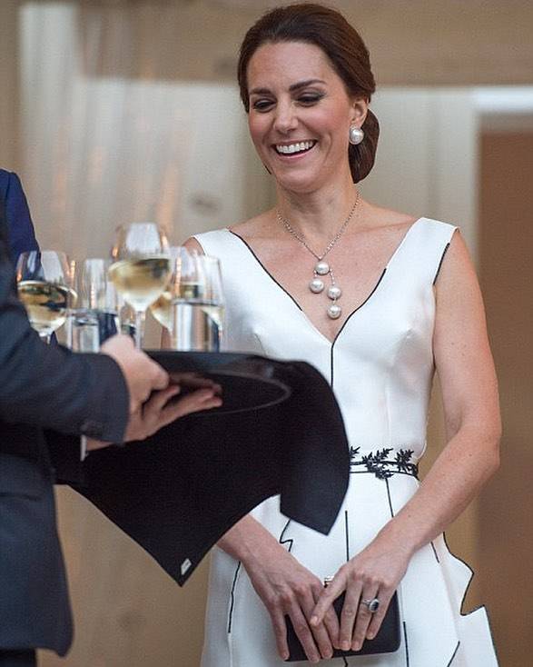 Księżna Kate Middleton w sukience Gosia Baczyńska