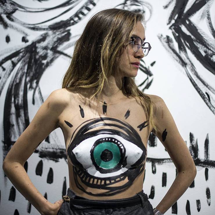 Artystka znalazła sposób na cenzurę nagości na Instagramie