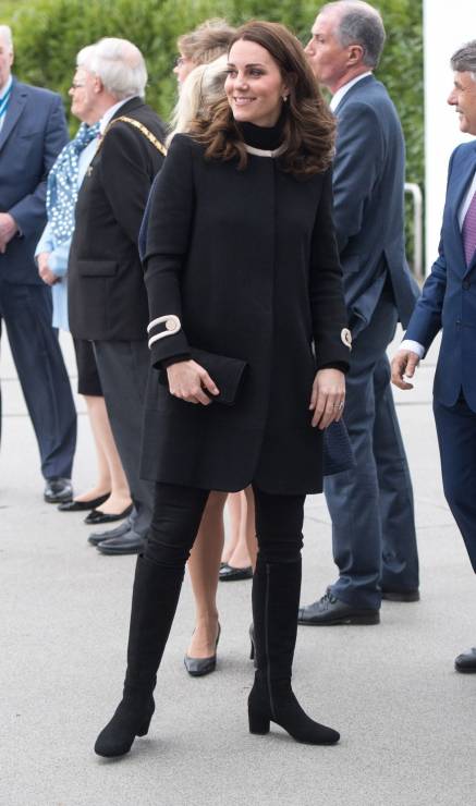 Kate Middleton w płaszczu Goat Fashion