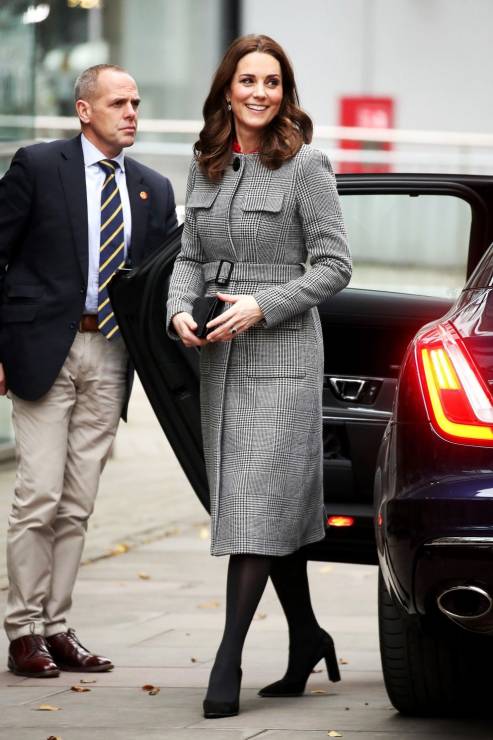 Kate Middleton w płaszczu L.K. Bennett