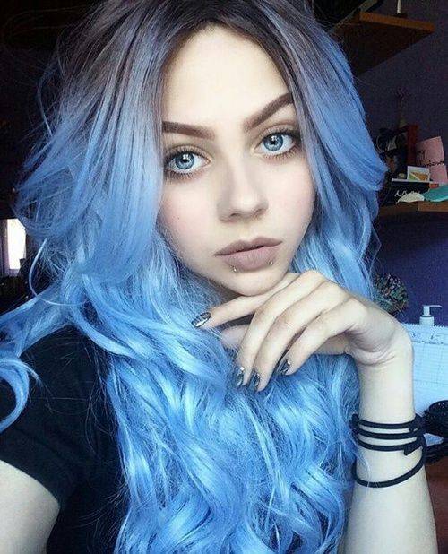 Niebieskie włosy do niebieskich oczu
